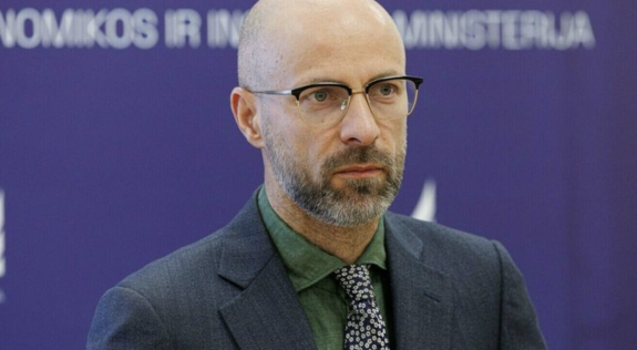 A. Romanovskis: mokesčiai verslui galėtų būti pradžia tvariam gynybos finansavimui A. Romanovskis: mokesčiai verslui galėtų būti pradžia tvariam gynybos finansavimui