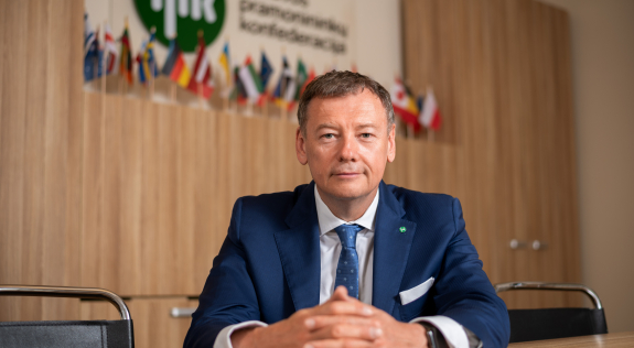 Vidmantas Janulevičius: per metus galėtume pagaminti iki pusantro milijono vienetų sviedinių Vidmantas Janulevičius: per metus galėtume pagaminti iki pusantro milijono vienetų sviedinių