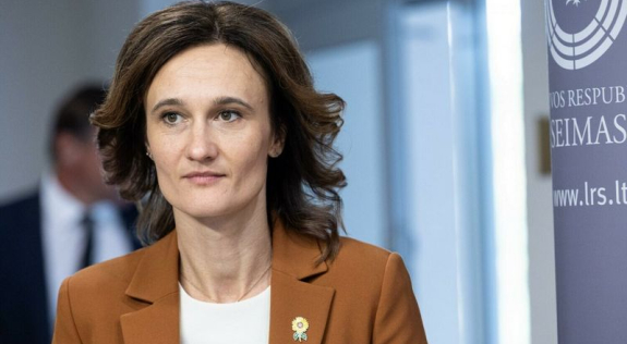 V. Čmilytė-Nielsen neatmeta, kad dėl gynybos teks didinti skolą V. Čmilytė-Nielsen neatmeta, kad dėl gynybos teks didinti skolą